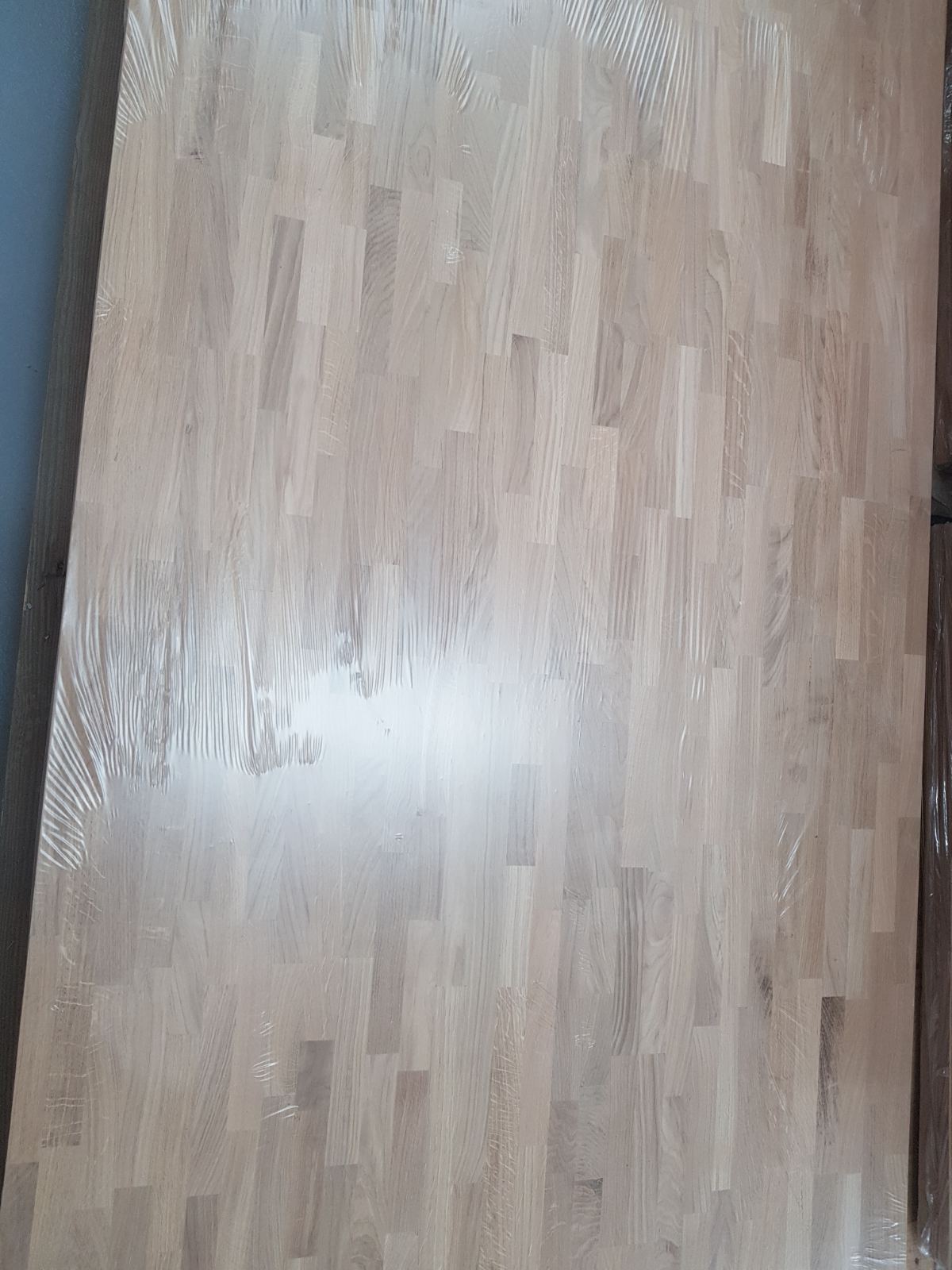 podlaha 8
